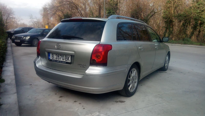 Toyota Avensis 2.0 , снимка 3 - Автомобили и джипове - 48196391