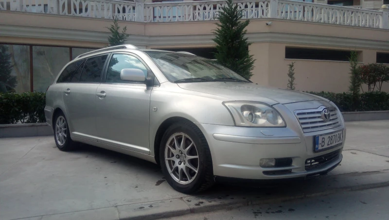 Toyota Avensis 2.0 , снимка 6 - Автомобили и джипове - 48196391