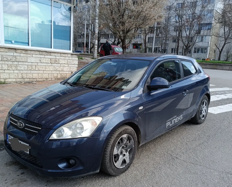 Kia Ceed, снимка 4 - Автомобили и джипове - 48608273