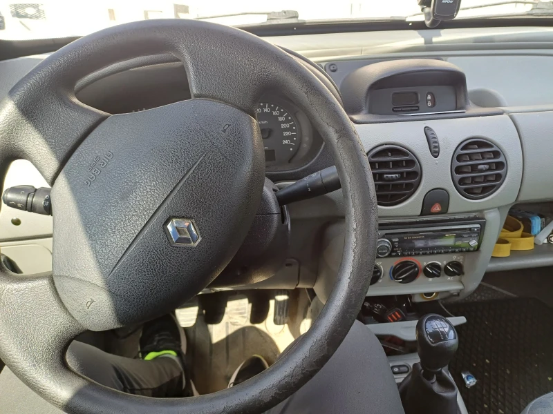 Renault Kangoo 1.6 16v, снимка 5 - Автомобили и джипове - 49496498