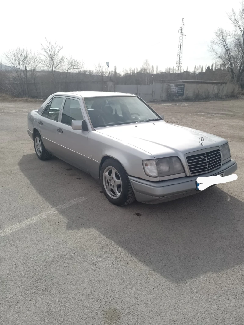 Mercedes-Benz E 200 124, снимка 3 - Автомобили и джипове - 49557806