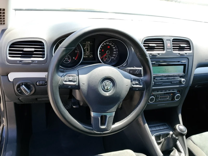 VW Golf 2.0 TDI, снимка 5 - Автомобили и джипове - 51771779