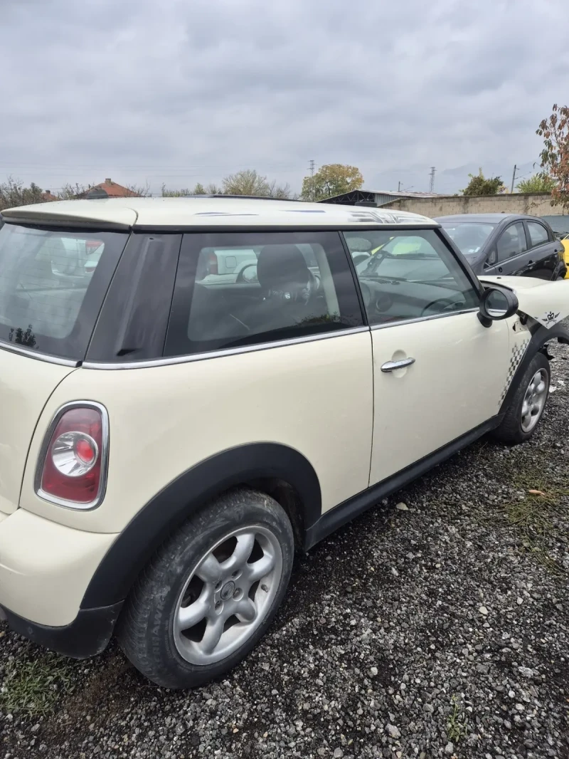 Mini Cooper 1.6, снимка 2 - Автомобили и джипове - 52351166