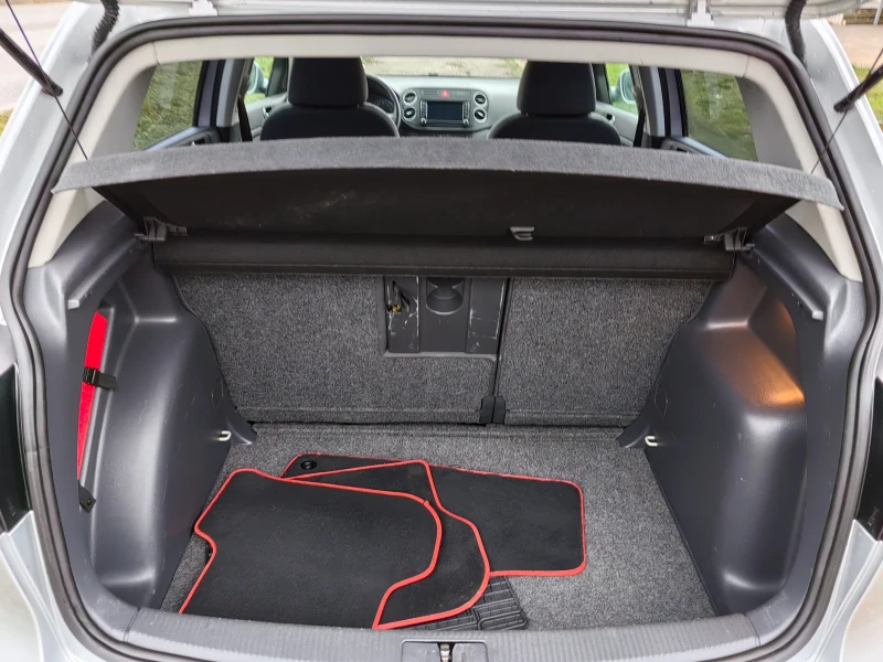 VW Golf Plus 1.9tdi 105ps Navi, снимка 14 - Автомобили и джипове - 52477979