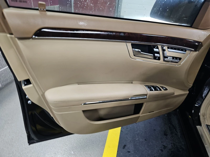 Mercedes-Benz S 550 4MATIC* Led* Keyless* Ambient* Maсаж* Обдухване* , снимка 16 - Автомобили и джипове - 52997054