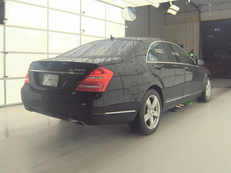 Mercedes-Benz S 550 4MATIC* Led* Keyless* Ambient* Maсаж* Обдухване* , снимка 4 - Автомобили и джипове - 52997054