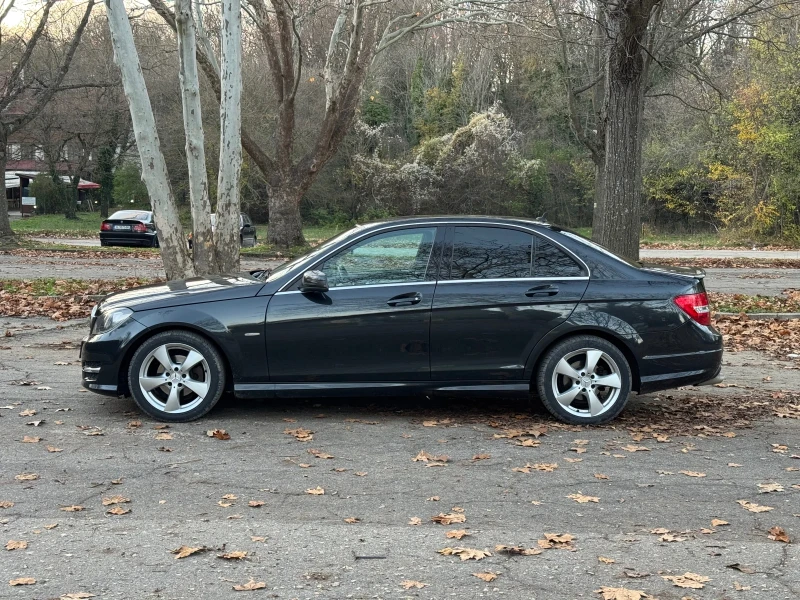 Mercedes-Benz C 180, снимка 4 - Автомобили и джипове - 53182590