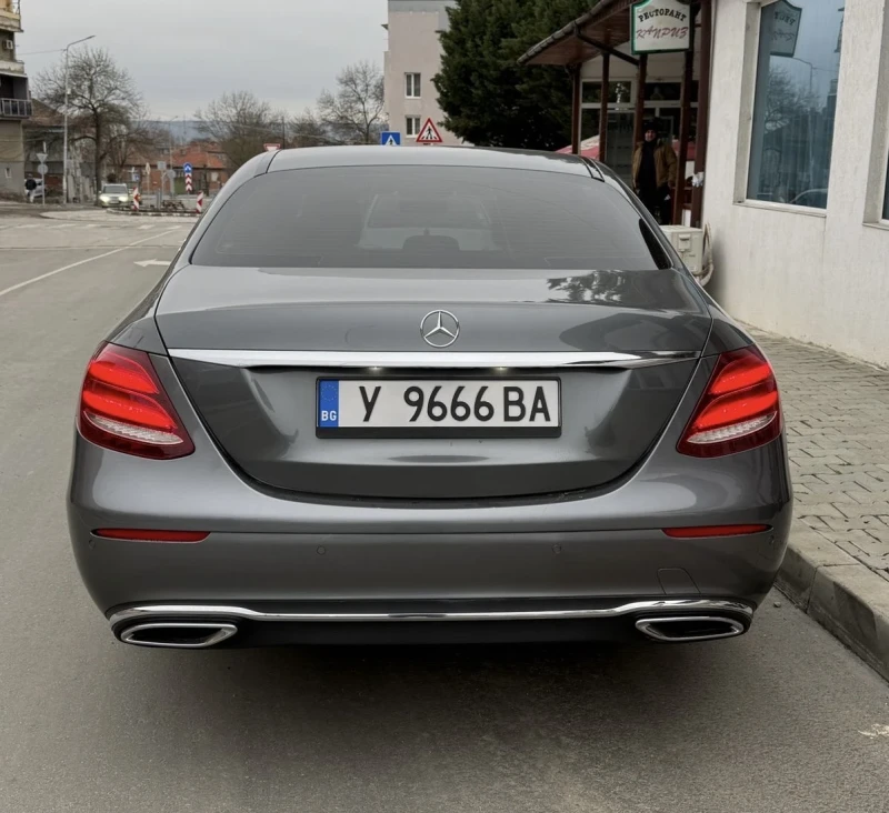 Mercedes-Benz E 220 W213 | 9G-TRONIC | Avantgarde, снимка 6 - Автомобили и джипове - 53295679