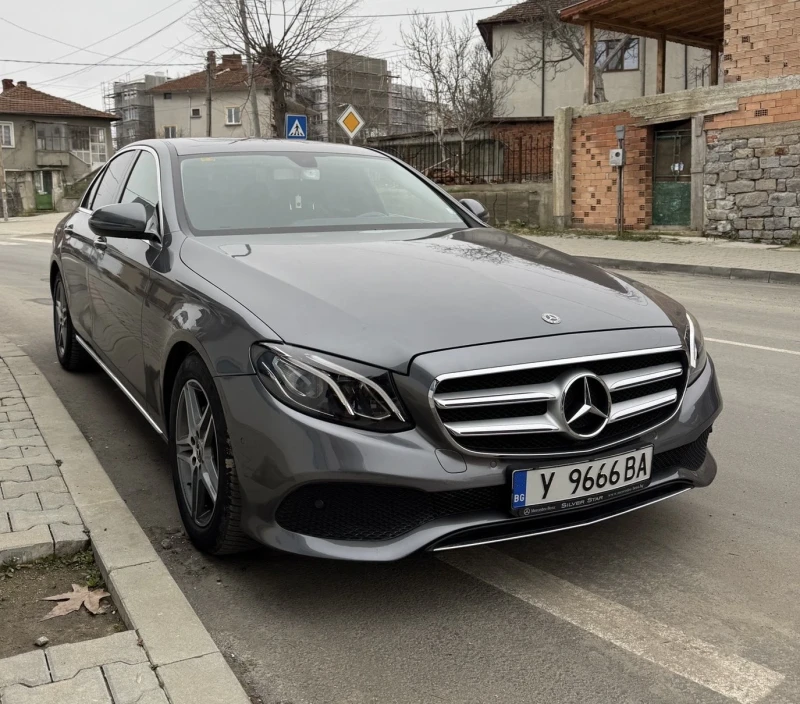 Mercedes-Benz E 220 W213 | 9G-TRONIC | Avantgarde, снимка 2 - Автомобили и джипове - 53295679