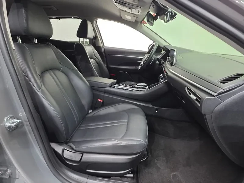 Hyundai Sonata 2.0 Premium Family, снимка 10 - Автомобили и джипове - 55784957