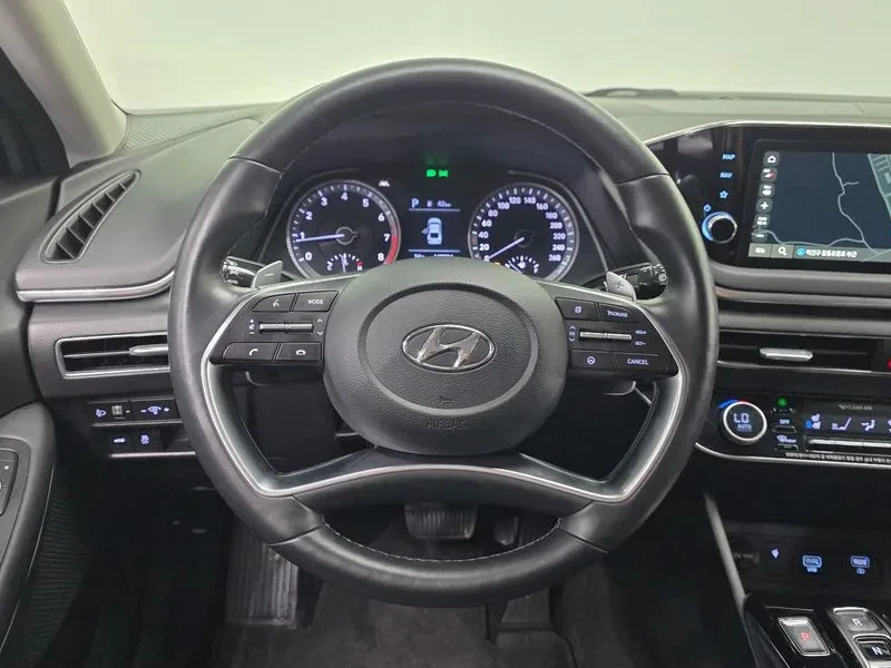 Hyundai Sonata 2.0 Premium Family, снимка 14 - Автомобили и джипове - 55784957