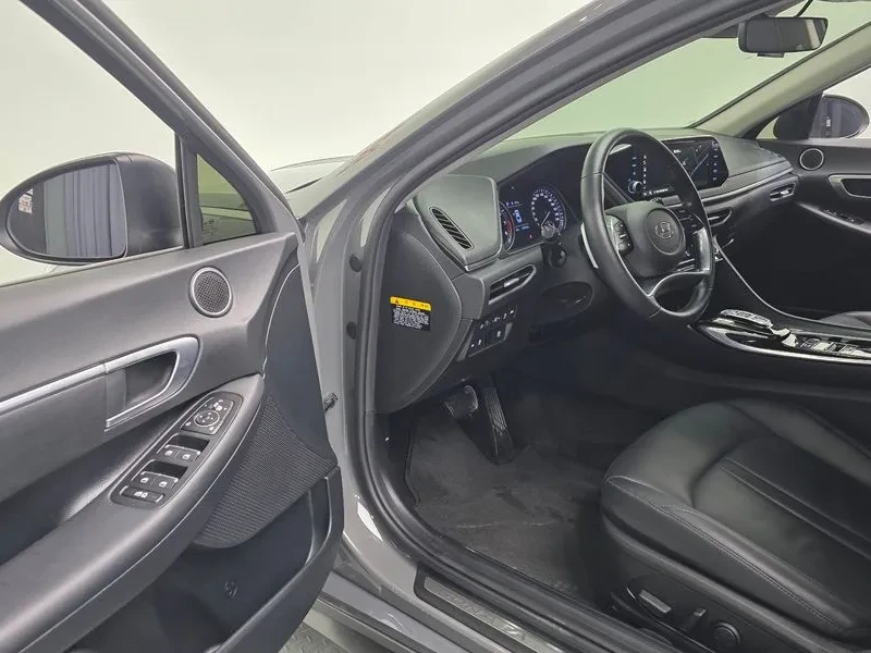 Hyundai Sonata 2.0 Premium Family, снимка 11 - Автомобили и джипове - 55784957