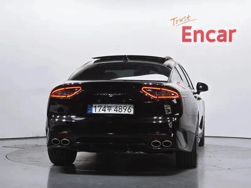 Kia Stinger, снимка 4 - Автомобили и джипове - 56689211