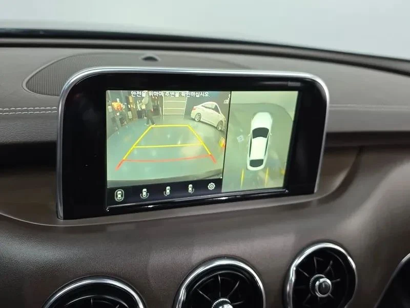 Kia Stinger, снимка 16 - Автомобили и джипове - 56689211