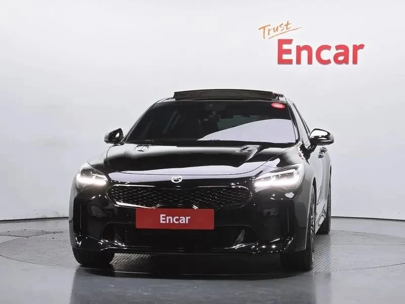 Kia Stinger, снимка 3 - Автомобили и джипове - 56689211