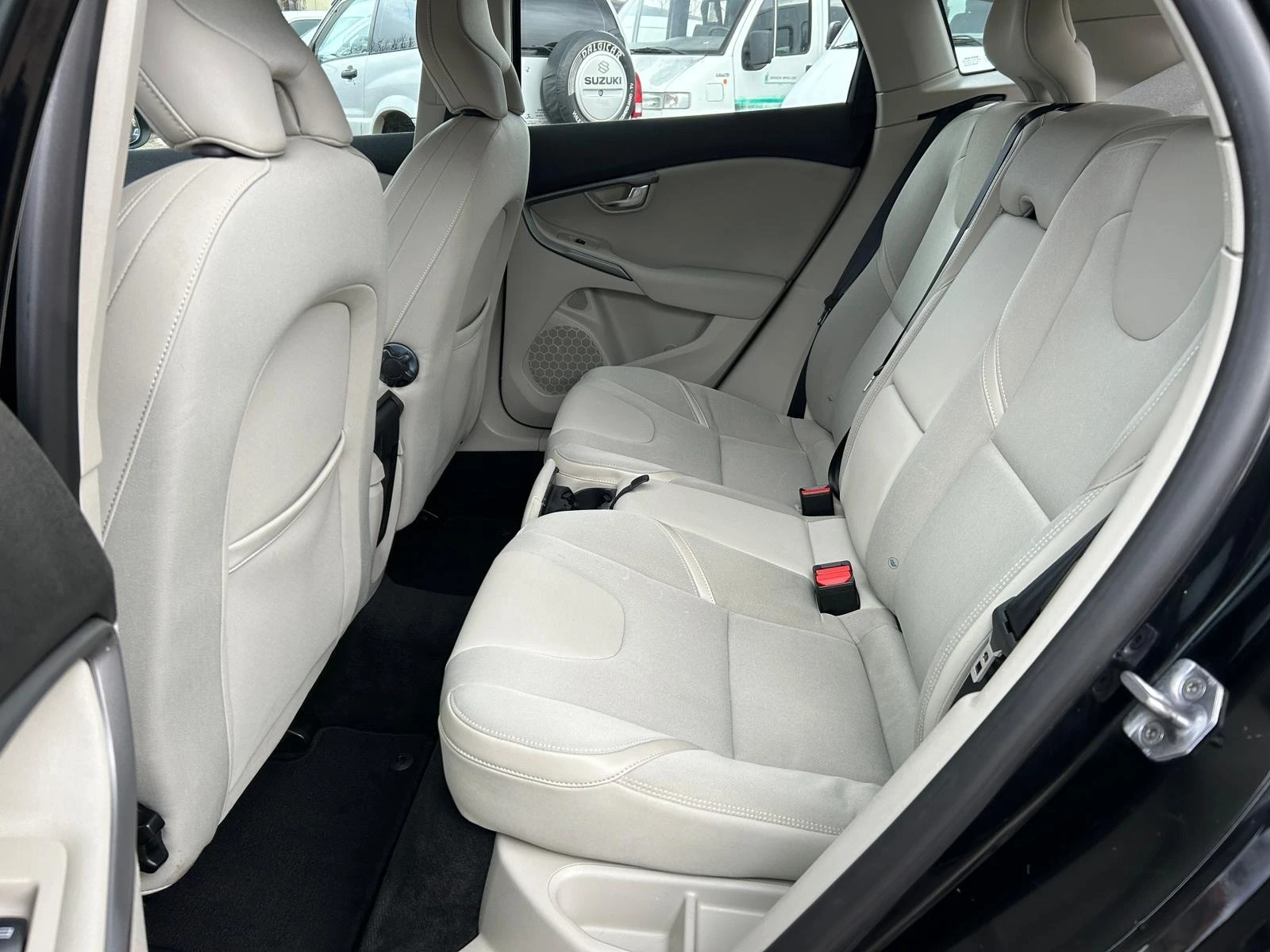 Volvo V40 2.0 D | Mobile.bg — изображение 14