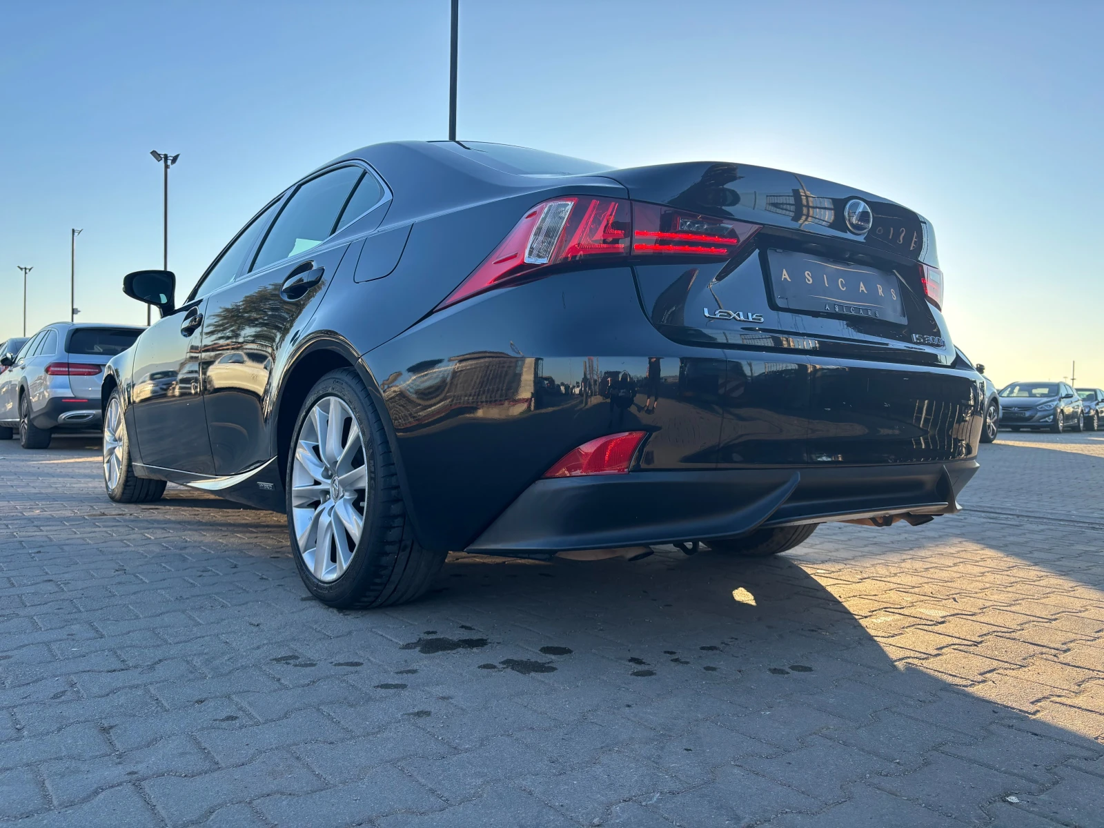 Lexus IS 300 2.5I/HYBRID AUTOMATIC EURO 5B - изображение 3