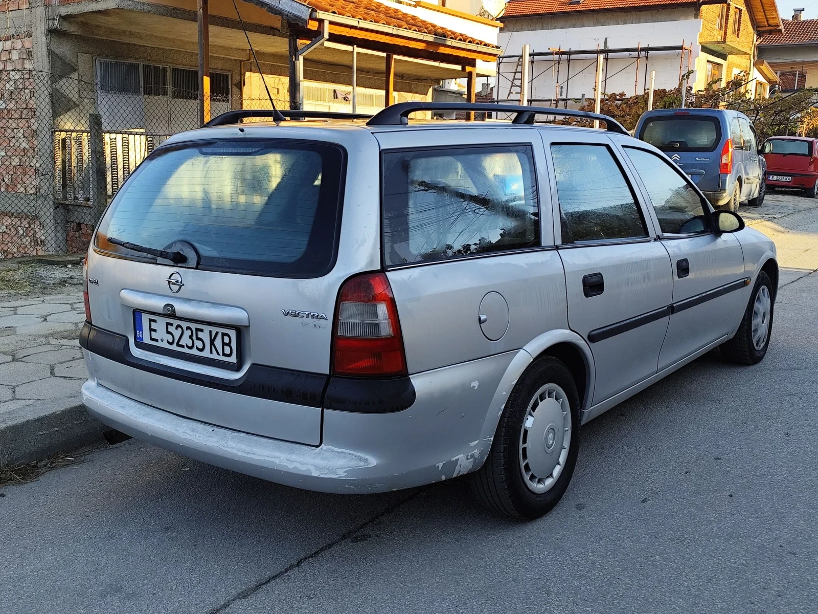 Opel Vectra 1600 Бензин - изображение 8