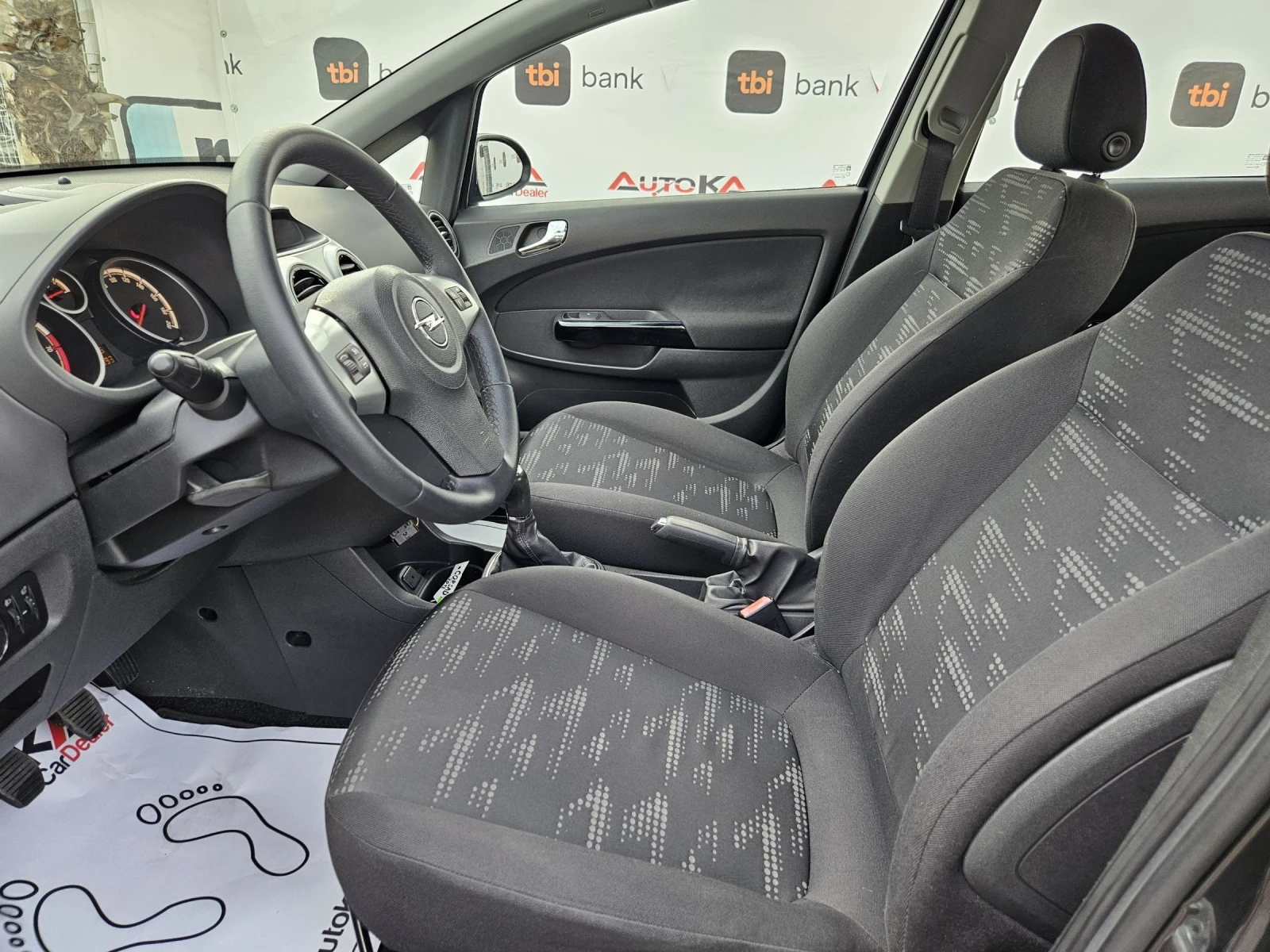 Opel Corsa 1.2i-85кс= ФАБРИЧНА ГАЗ= 150.000КМ= КЛИМАТИК= FACE - изображение 7
