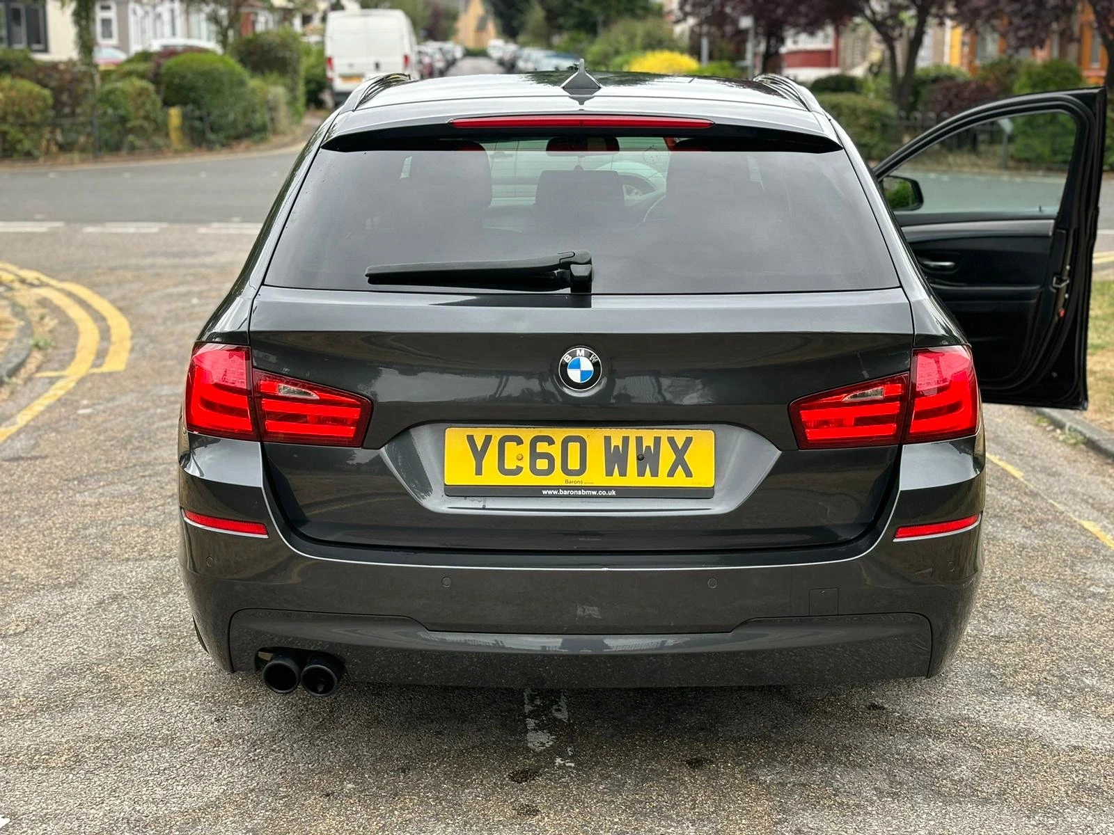 BMW 523  - изображение 8