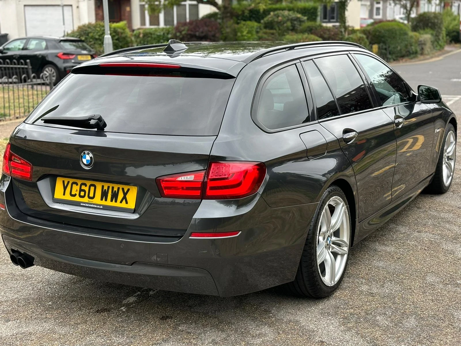 BMW 523  - изображение 6