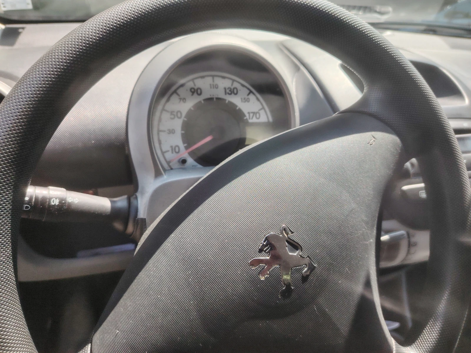 Peugeot 107  - изображение 8