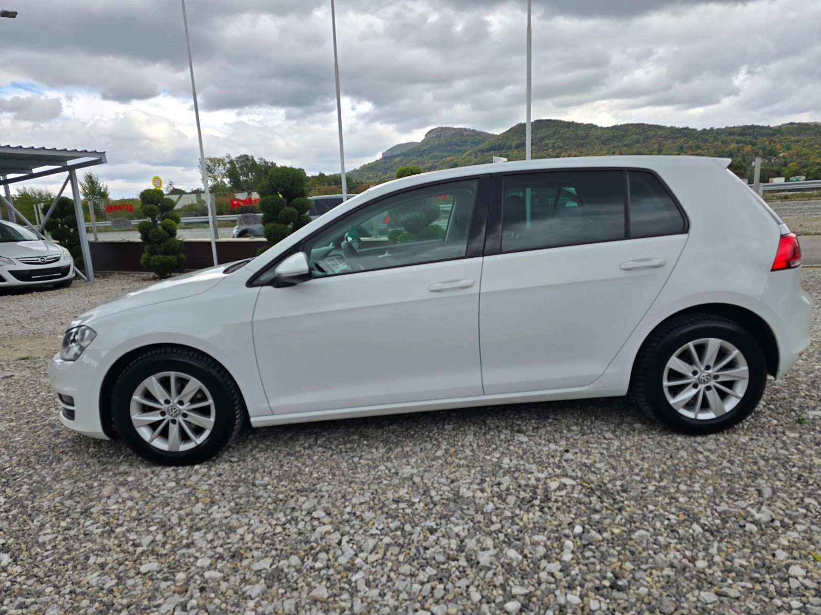 VW Golf 1, 2 КЛИМАТРОНИК !! МУЛТИМЕДИЯ !! НОВ ВНОС !!  - изображение 2