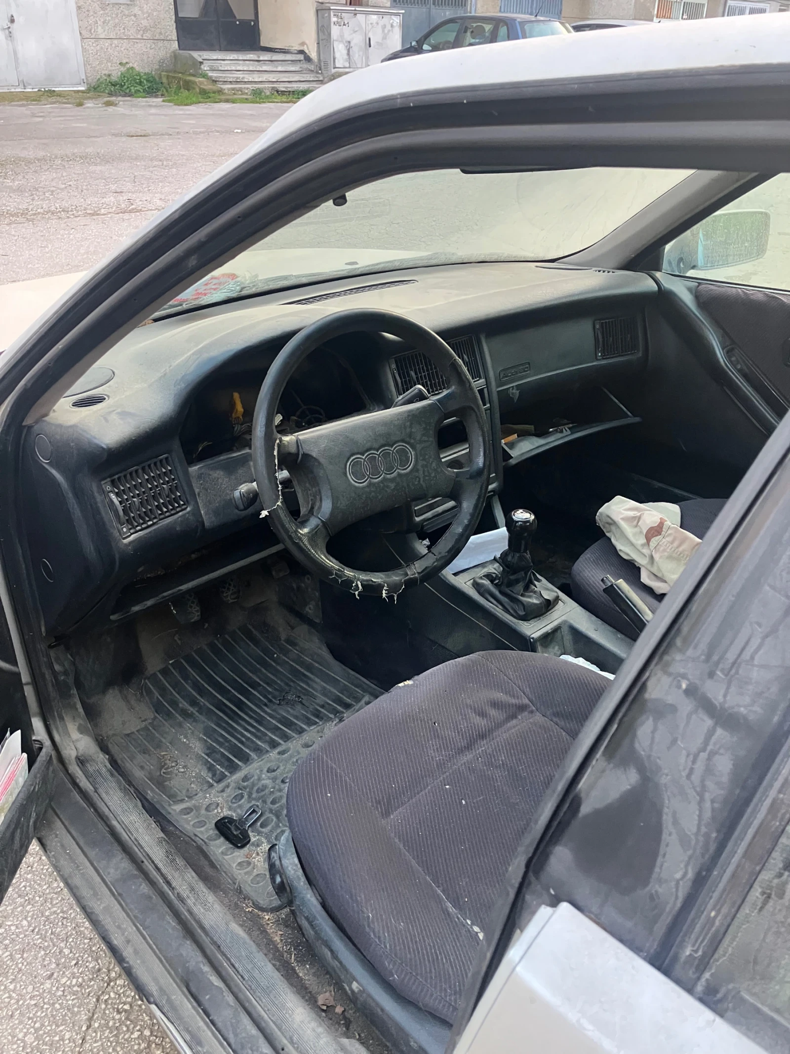 Audi 80 2.0 - изображение 5