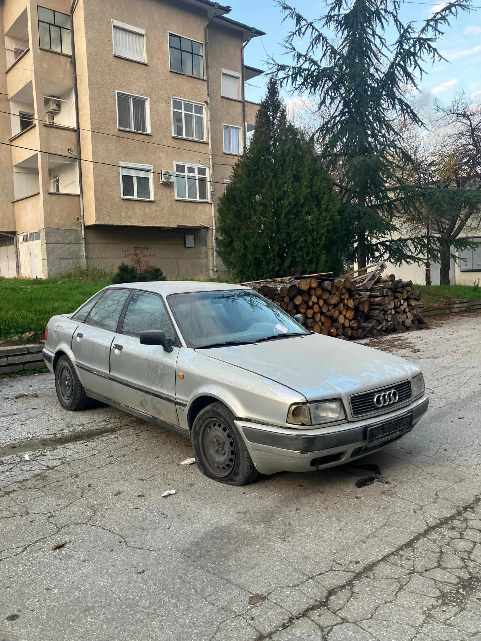 Audi 80 2.0 - изображение 3