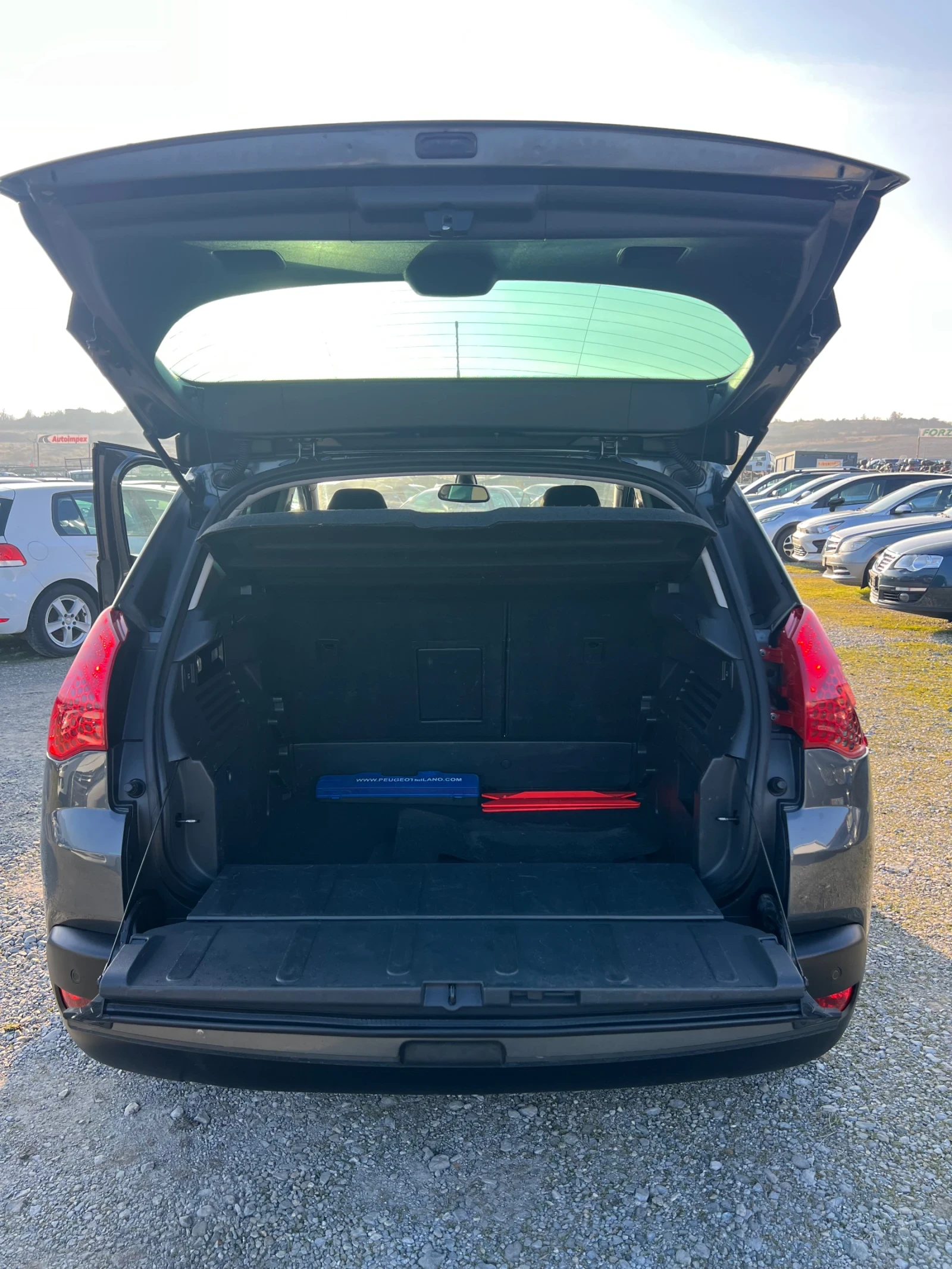 Peugeot 3008 1.6HDI - изображение 10