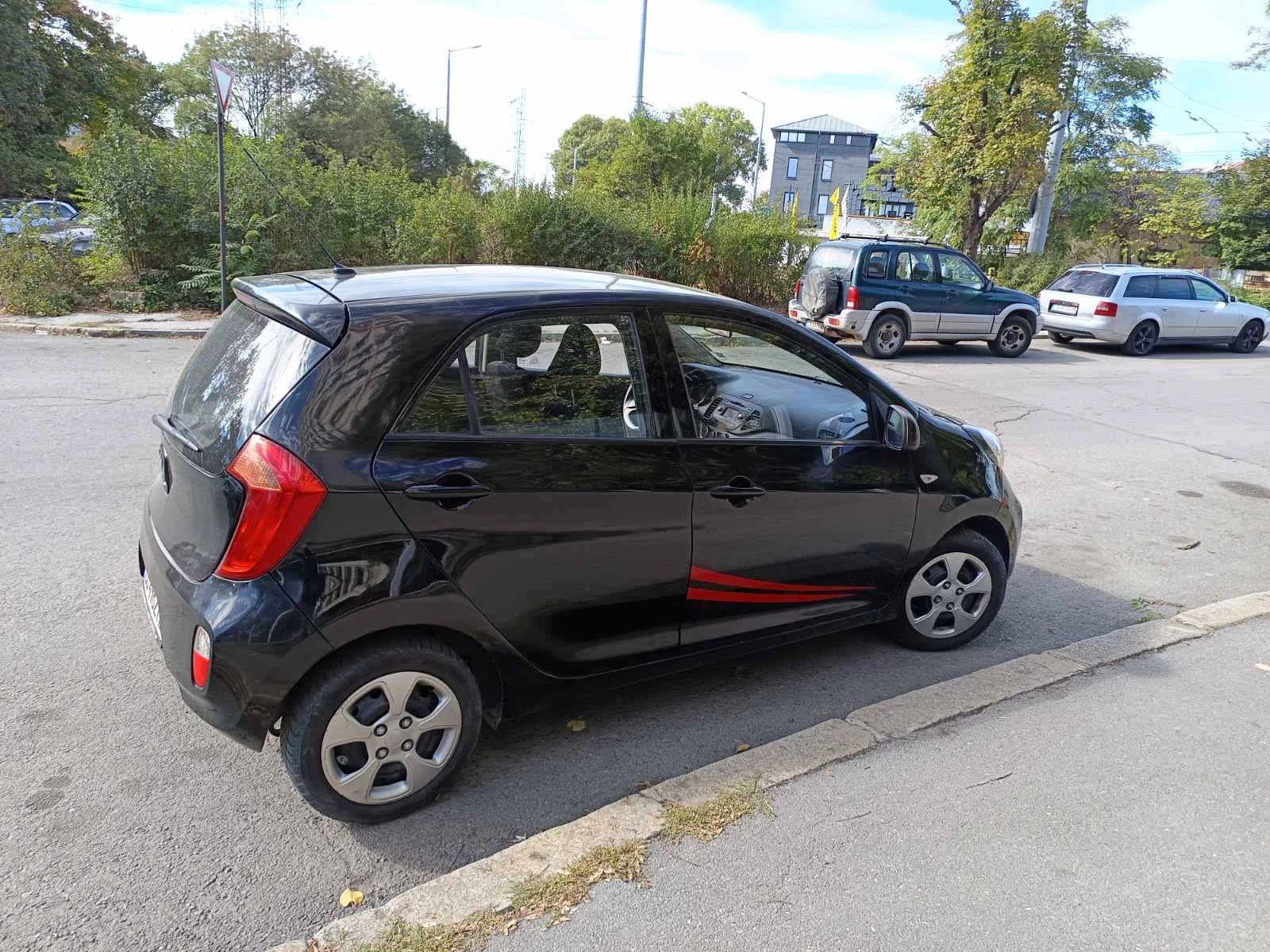 Kia Picanto 1.0 - изображение 8