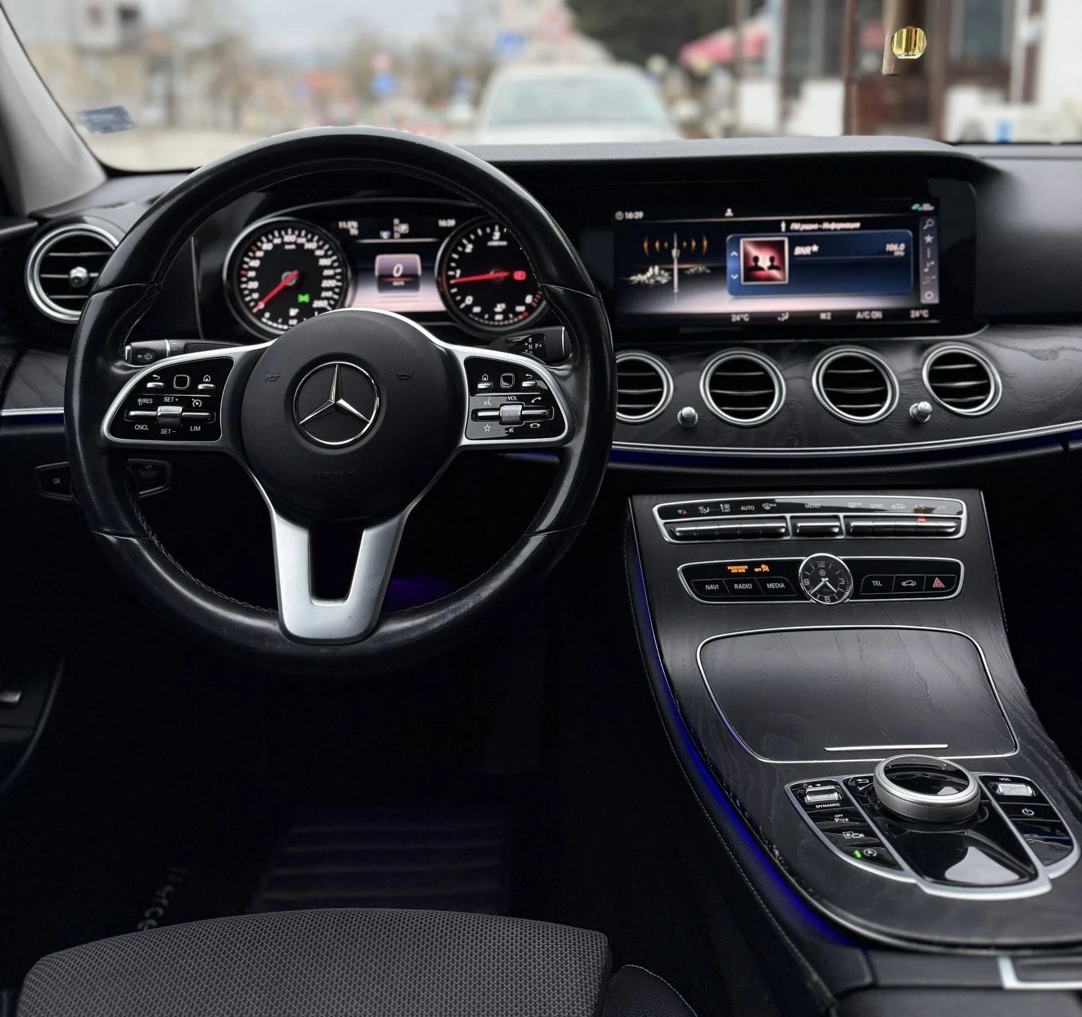 Mercedes-Benz E 220 W213 | 9G-TRONIC | Avantgarde | Mobile.bg � ����������� 13