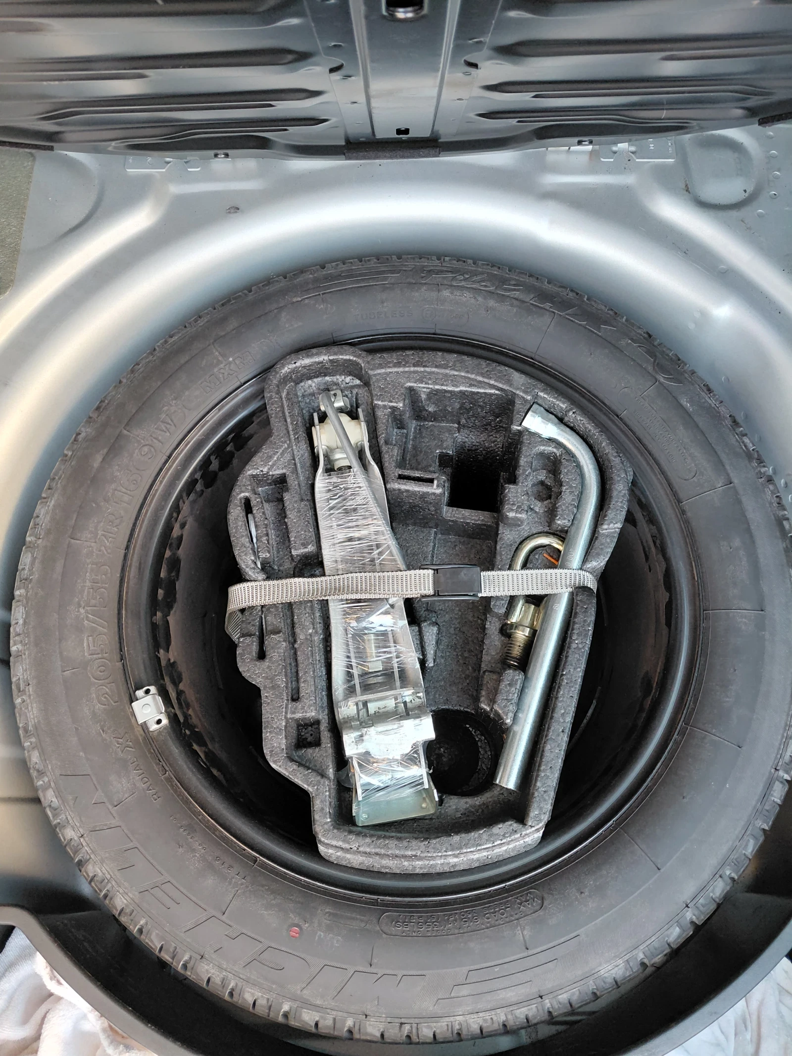 VW Golf 1.9, снимка 13 - Автомобили и джипове - 53838964