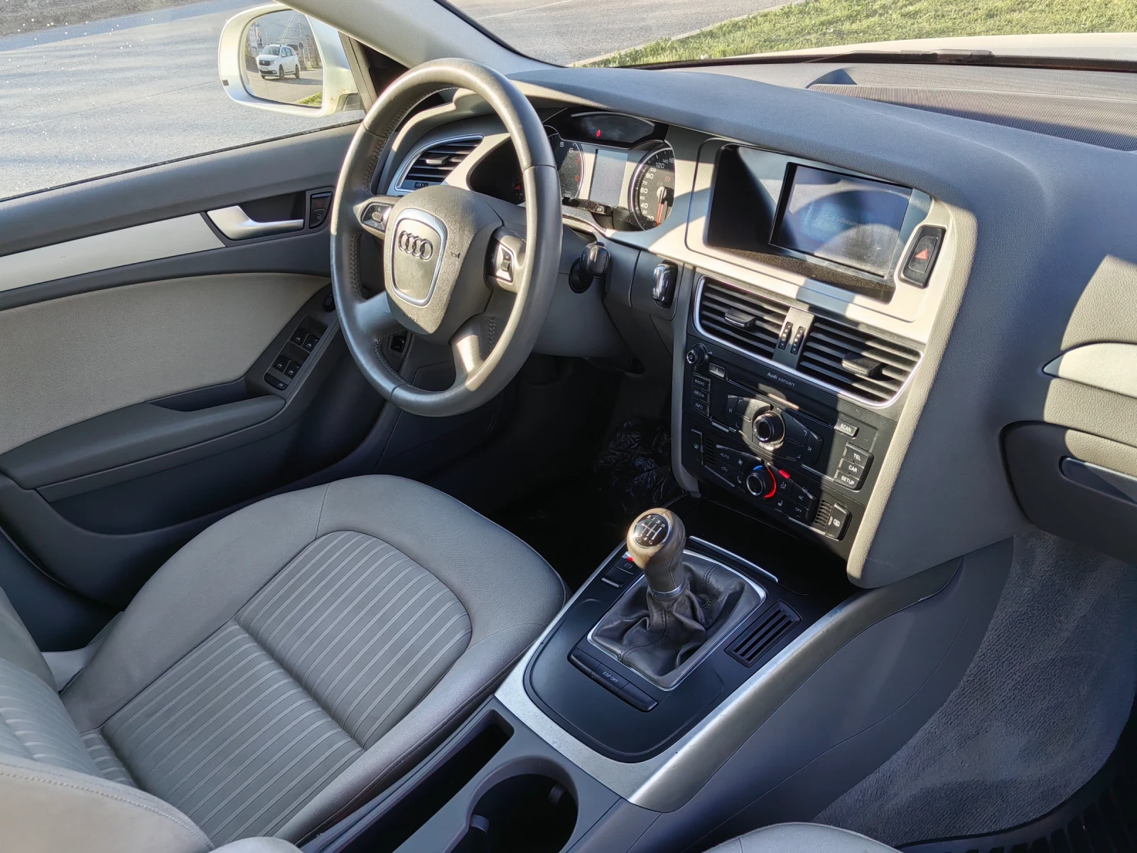 Audi A4 2.0 T 156ps, снимка 16 - Автомобили и джипове - 54154616