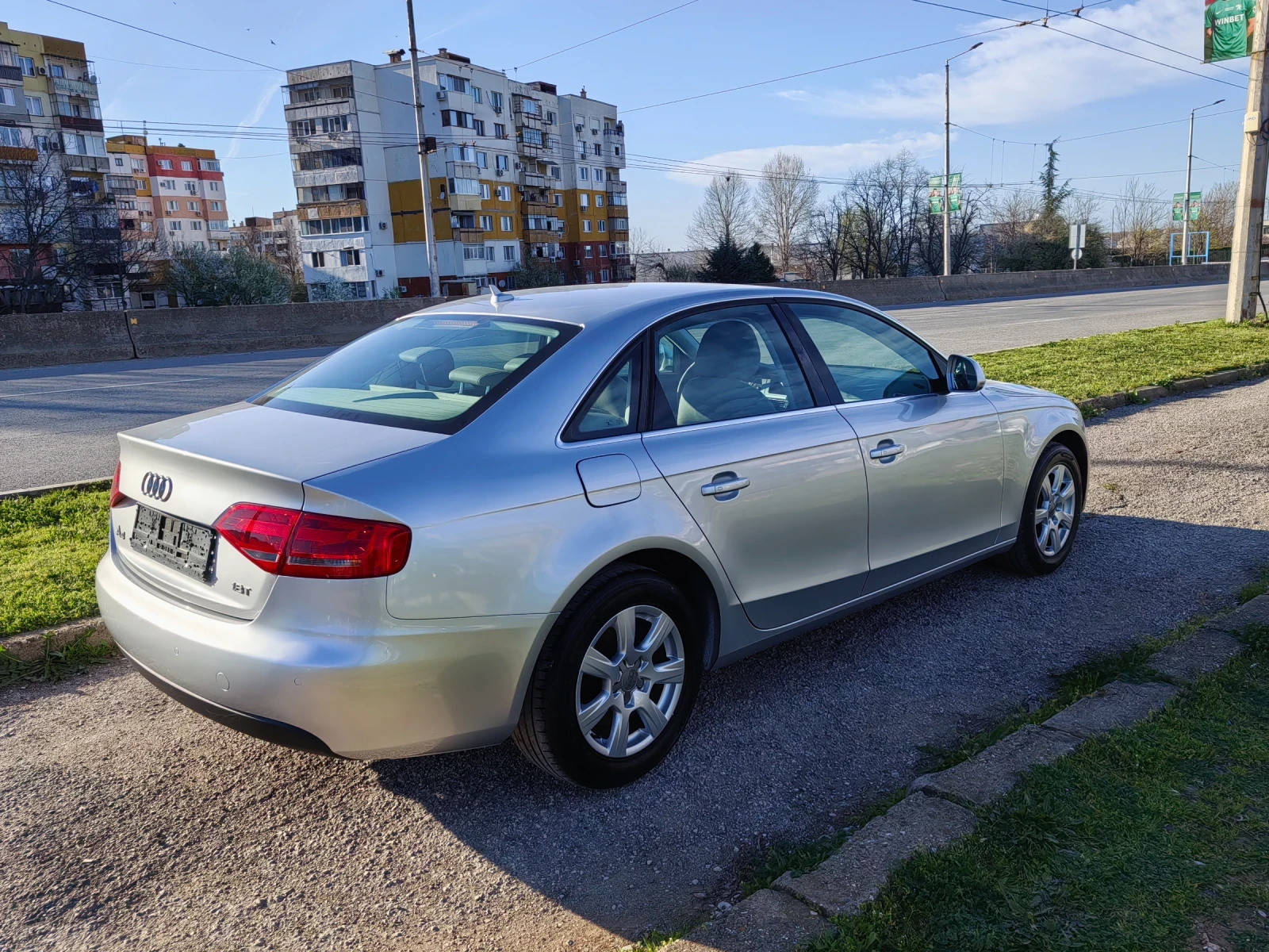 Audi A4 2.0 T 156ps, снимка 8 - Автомобили и джипове - 54154616