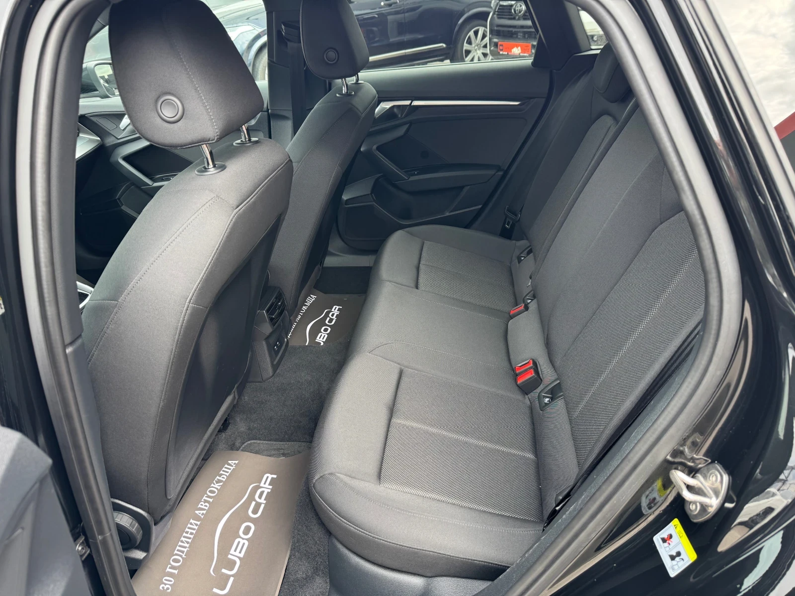 Audi A3 2.0TDI-AUTOMATIK, снимка 13 - Автомобили и джипове - 54279929