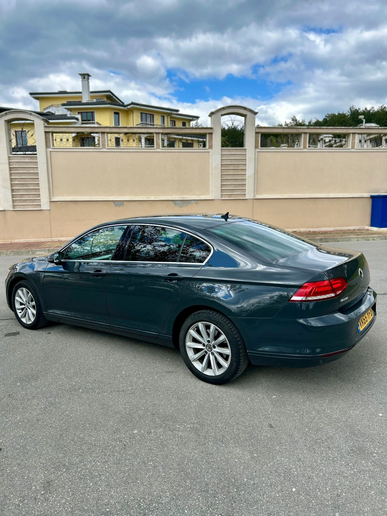 VW Passat 1.6 120кс, снимка 3 - Автомобили и джипове - 54388587