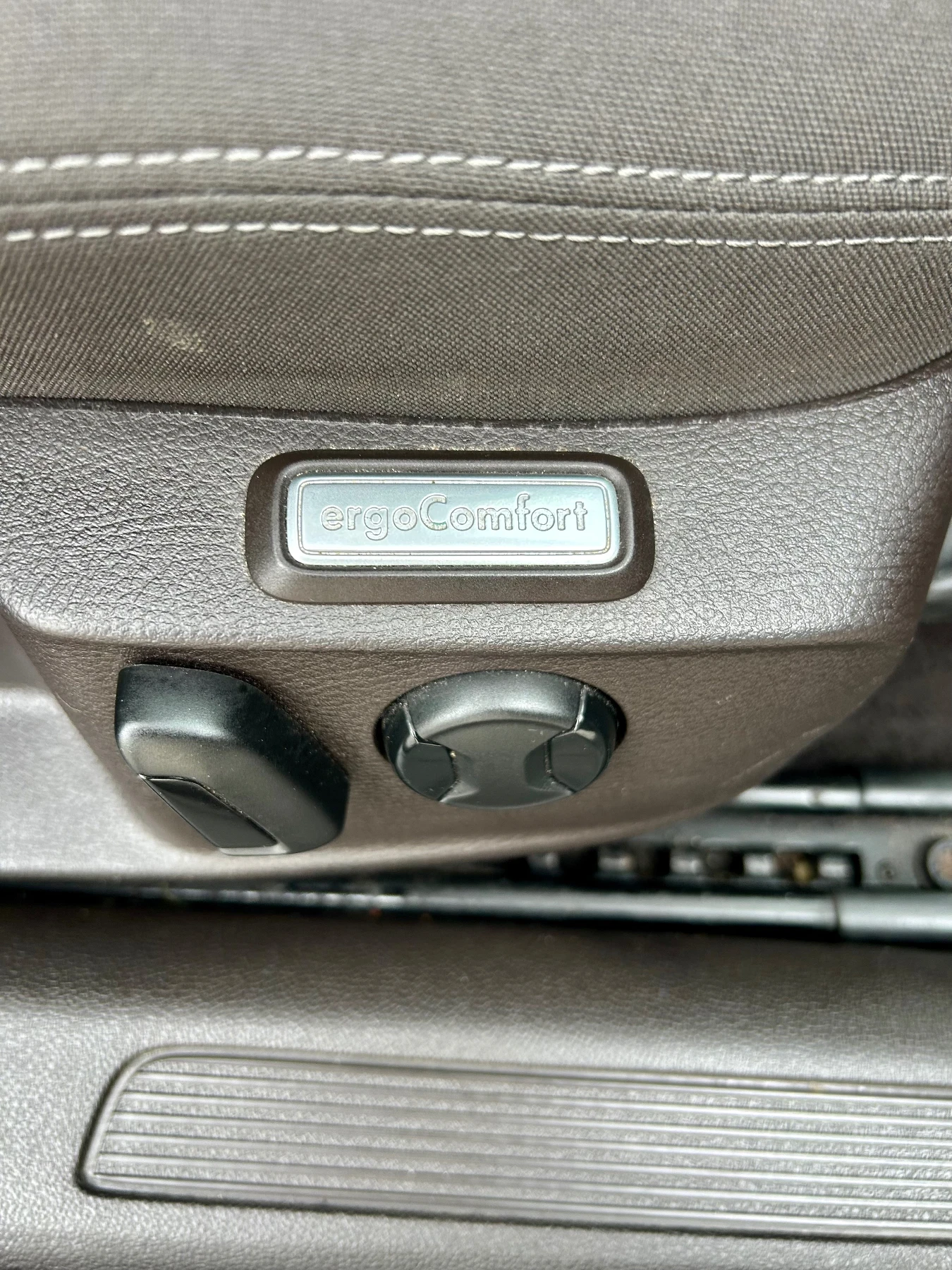VW Passat 1.6 120кс, снимка 5 - Автомобили и джипове - 54388587