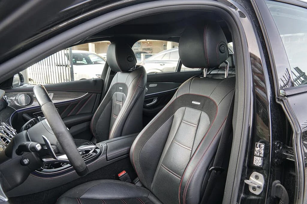 Mercedes-Benz E 53 AMG 2019 Mercedes-Benz E-Class AMG E 53 Sedan 4MATIC+ , снимка 6 - Автомобили и джипове - 54811807