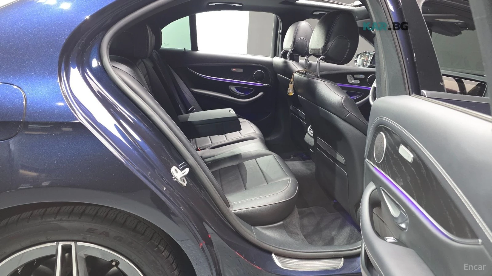 Mercedes-Benz E 250 * AMG LINE* ПОДГРЕВ* ОБДУХВАНЕ* ПАНОРАМА* 360 КАМЕ, снимка 11 - Автомобили и джипове - 55222681