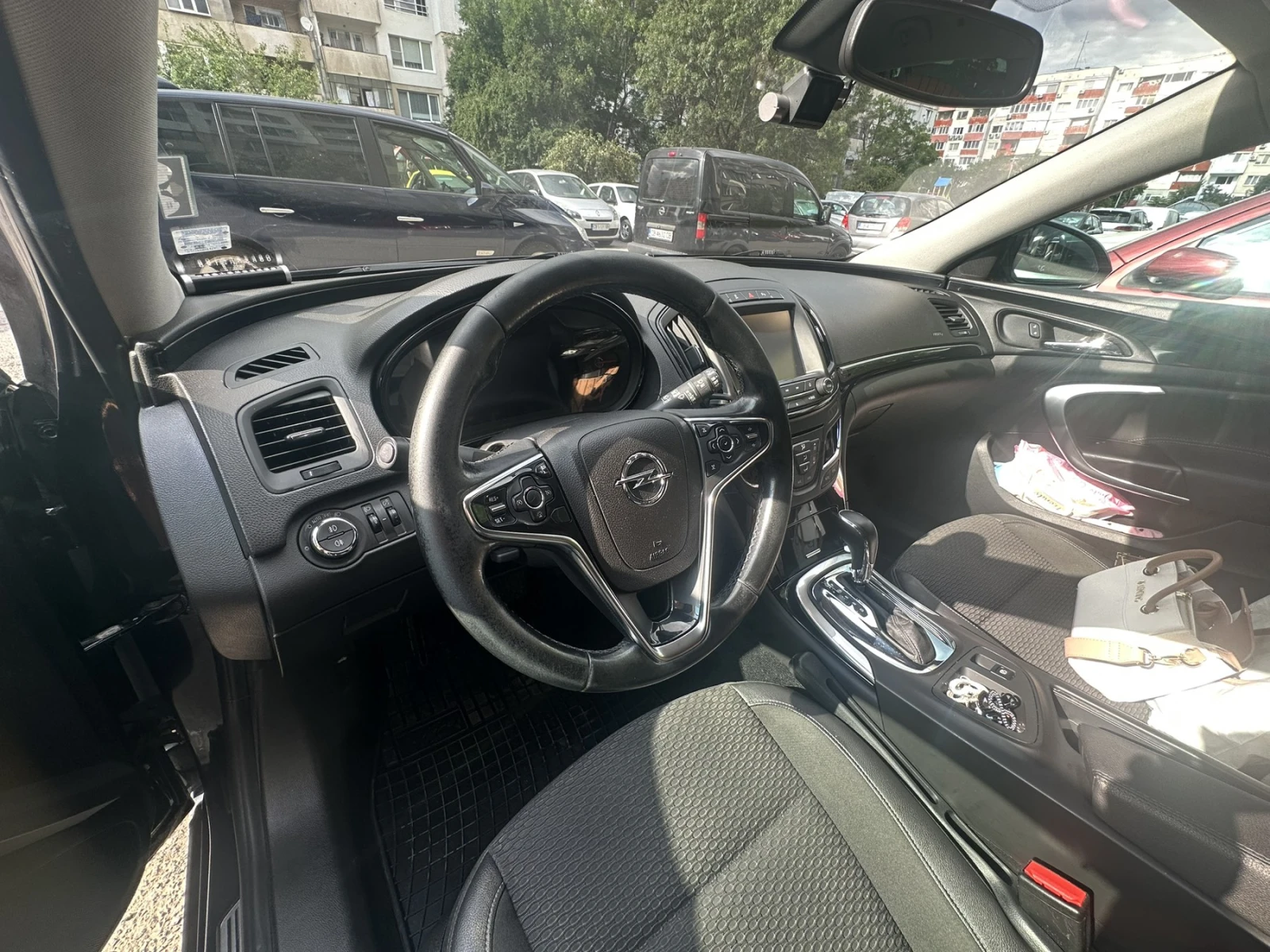 Opel Insignia Tourer A Facelift, снимка 7 - Автомобили и джипове - 55342845