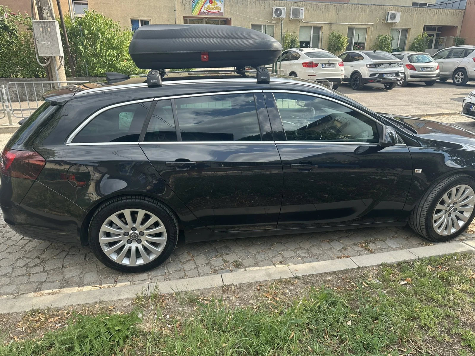 Opel Insignia Tourer A Facelift, снимка 6 - Автомобили и джипове - 55342845