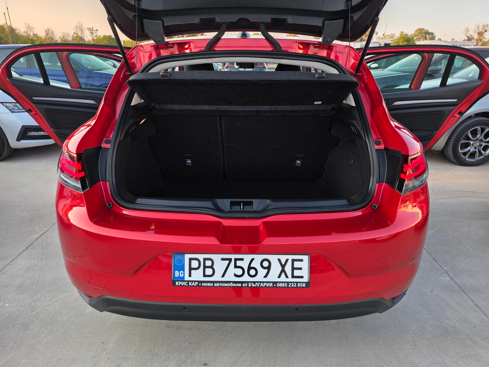 Renault Megane А/Т 1.5 DCI 115 кс, снимка 11 - Автомобили и джипове - 55752855