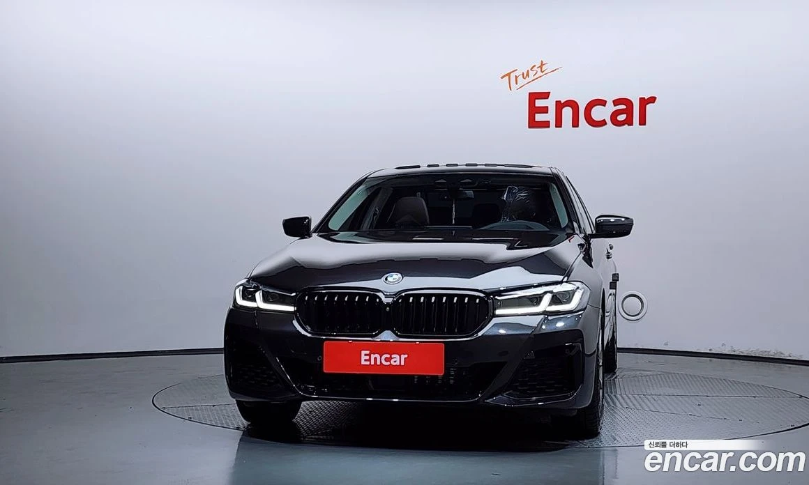BMW 540 540i xDrive Luxury Plus, снимка 3 - Автомобили и джипове - 56107236