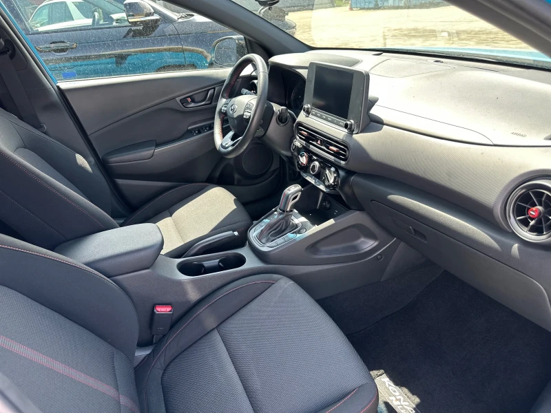 Hyundai Kona 1.6T N-line 4x4, снимка 9 - Автомобили и джипове - 50476354