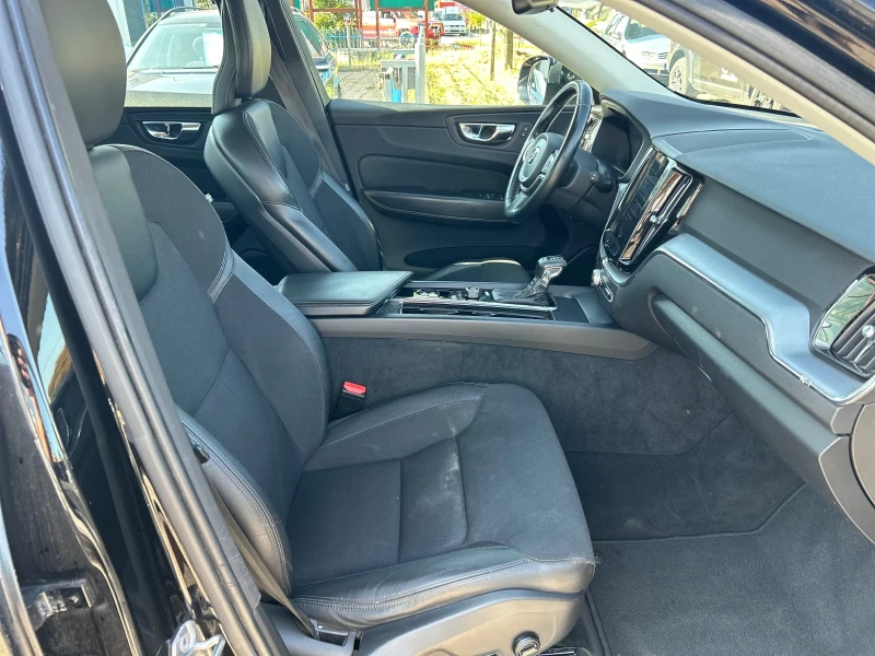 Volvo XC60, снимка 12 - Автомобили и джипове - 51589945