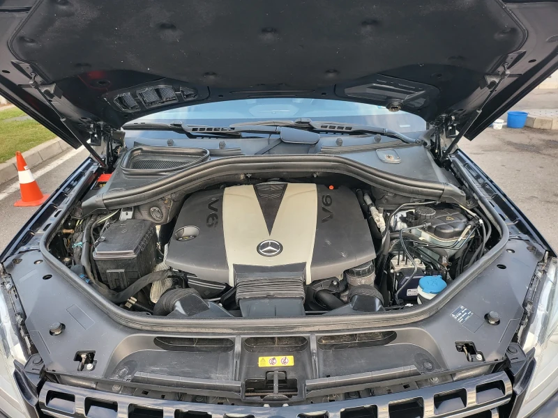 Mercedes-Benz ML 350 CDI BLUEEFFICIENCY BLUETEC EURO6B - КАТО НОВА!, снимка 14 - Автомобили и джипове - 52179754