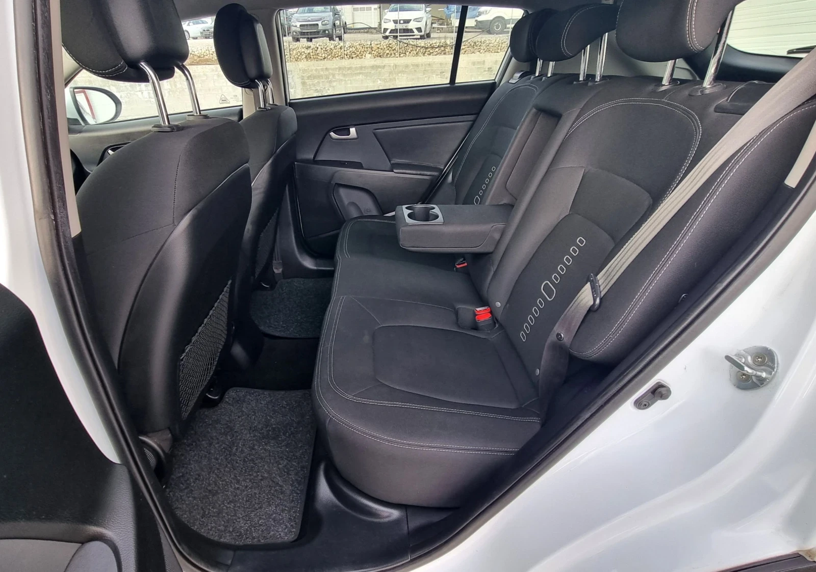 Kia Sportage 2.0crdi 4x4 | Mobile.bg — изображение 14