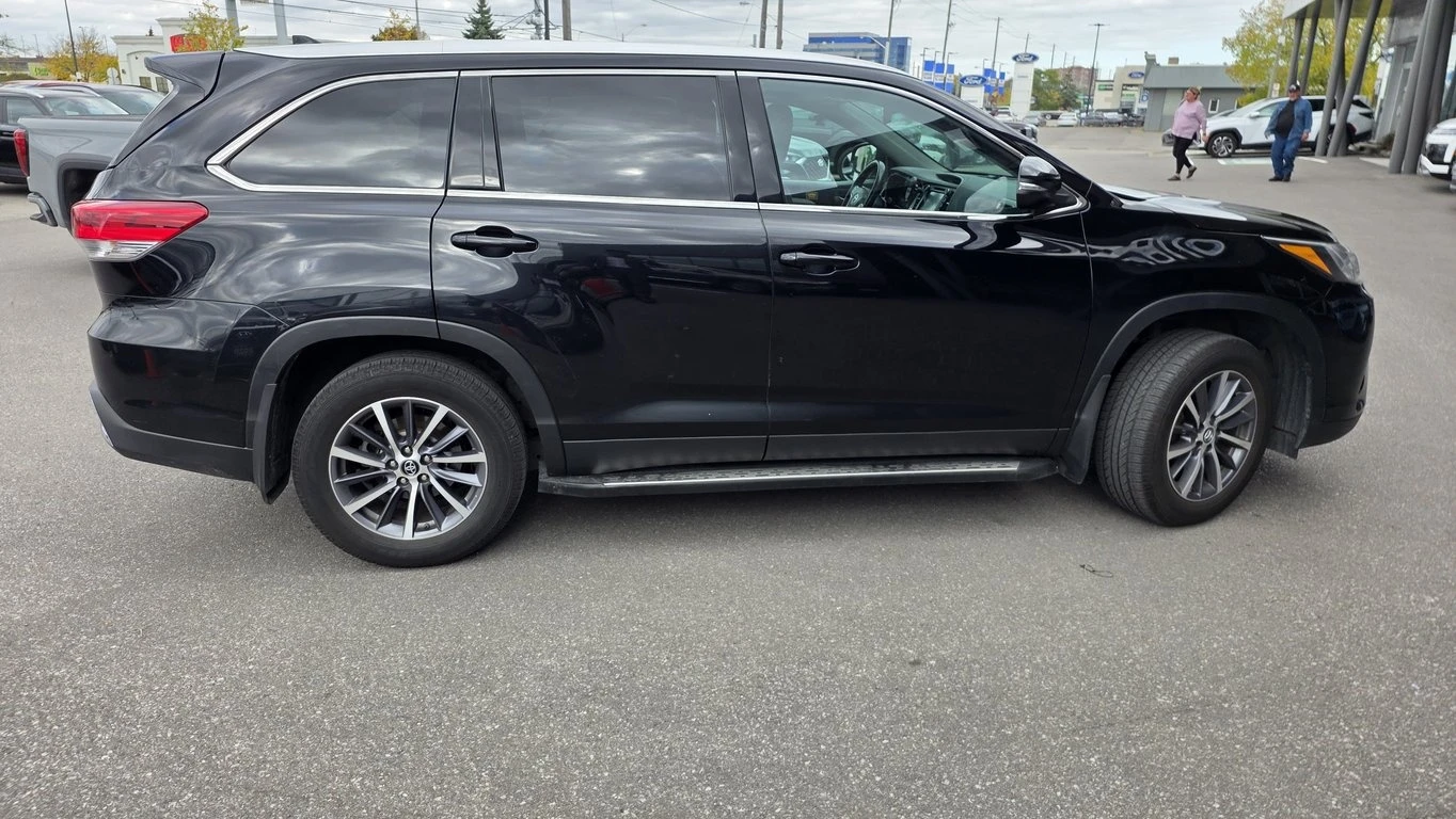 Toyota Highlander * AWD XLE * CARFAX *    | Mobile.bg   4