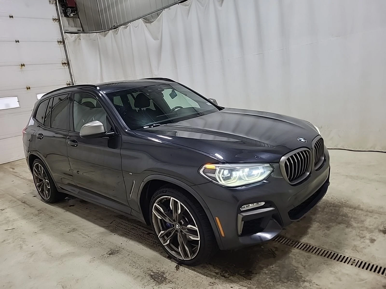 BMW X3 M-pkg* CarPlay* Ambient* Подгрев* Пано, снимка 3 - Автомобили и джипове - 53888469
